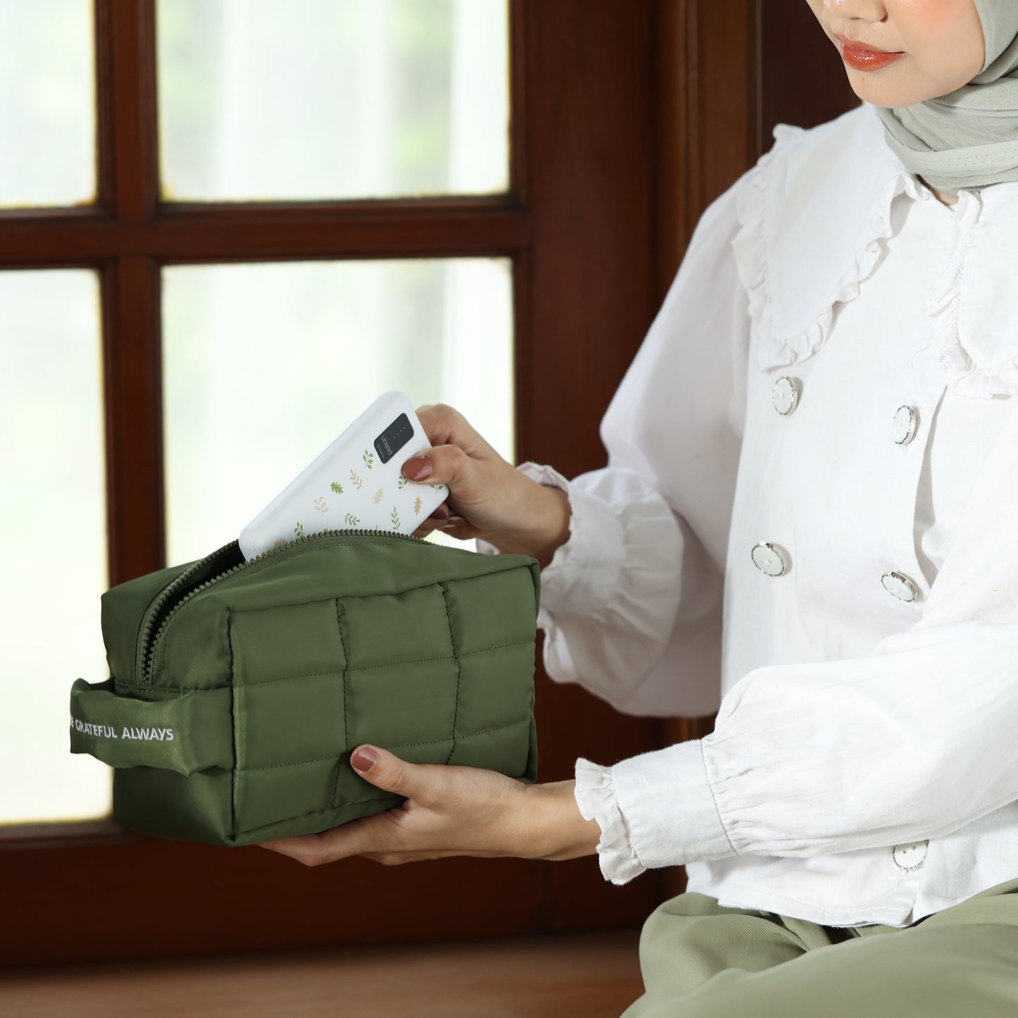 BOXY POUCH - Organizer/Travel Pouch